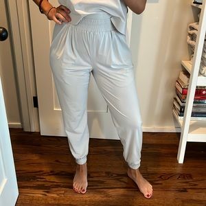 Aday Pack It Up Jogger Pants in Cloud, Size Small.